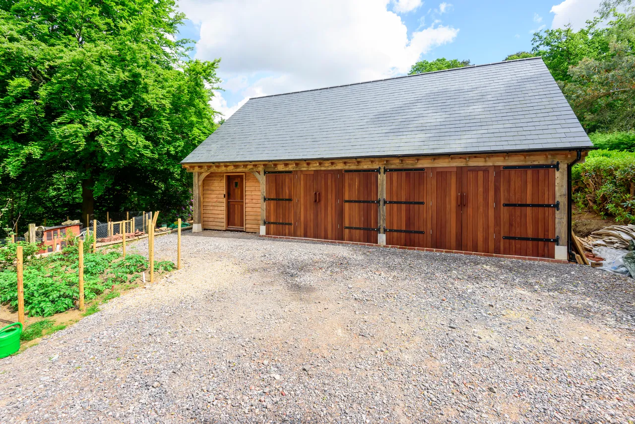 Farther Common, Hill Brow, GU33, photo 8