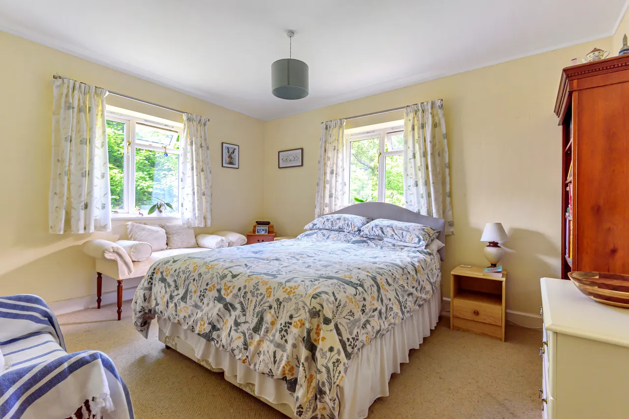 Farther Common, Hill Brow, GU33, photo 6