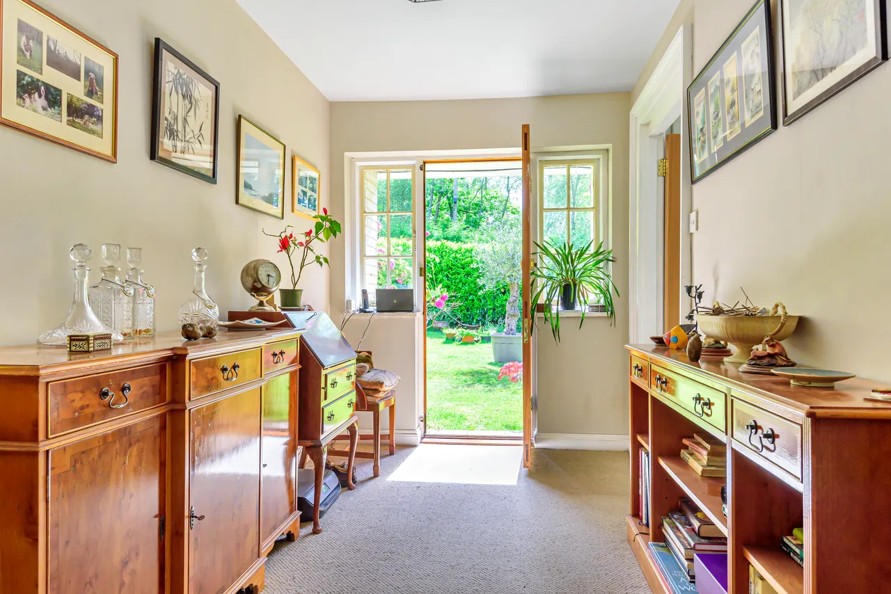 Farther Common, Hill Brow, GU33, photo 5