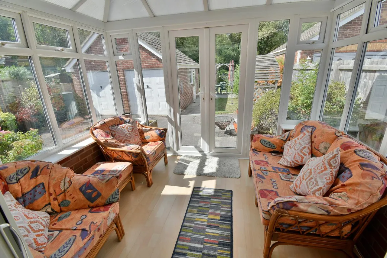 Leeson Drive, BH22, photo 7