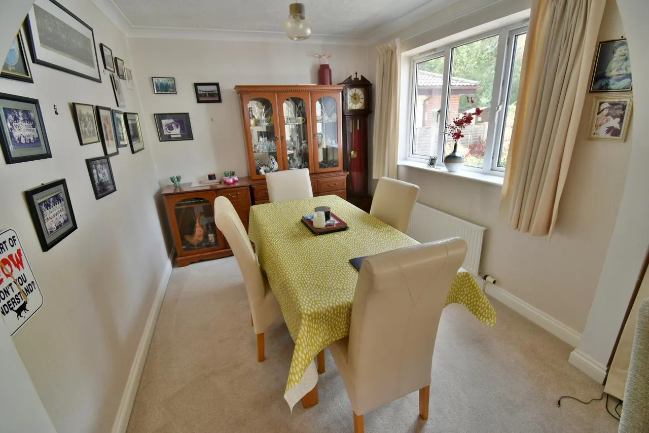 Leeson Drive, BH22, photo 6