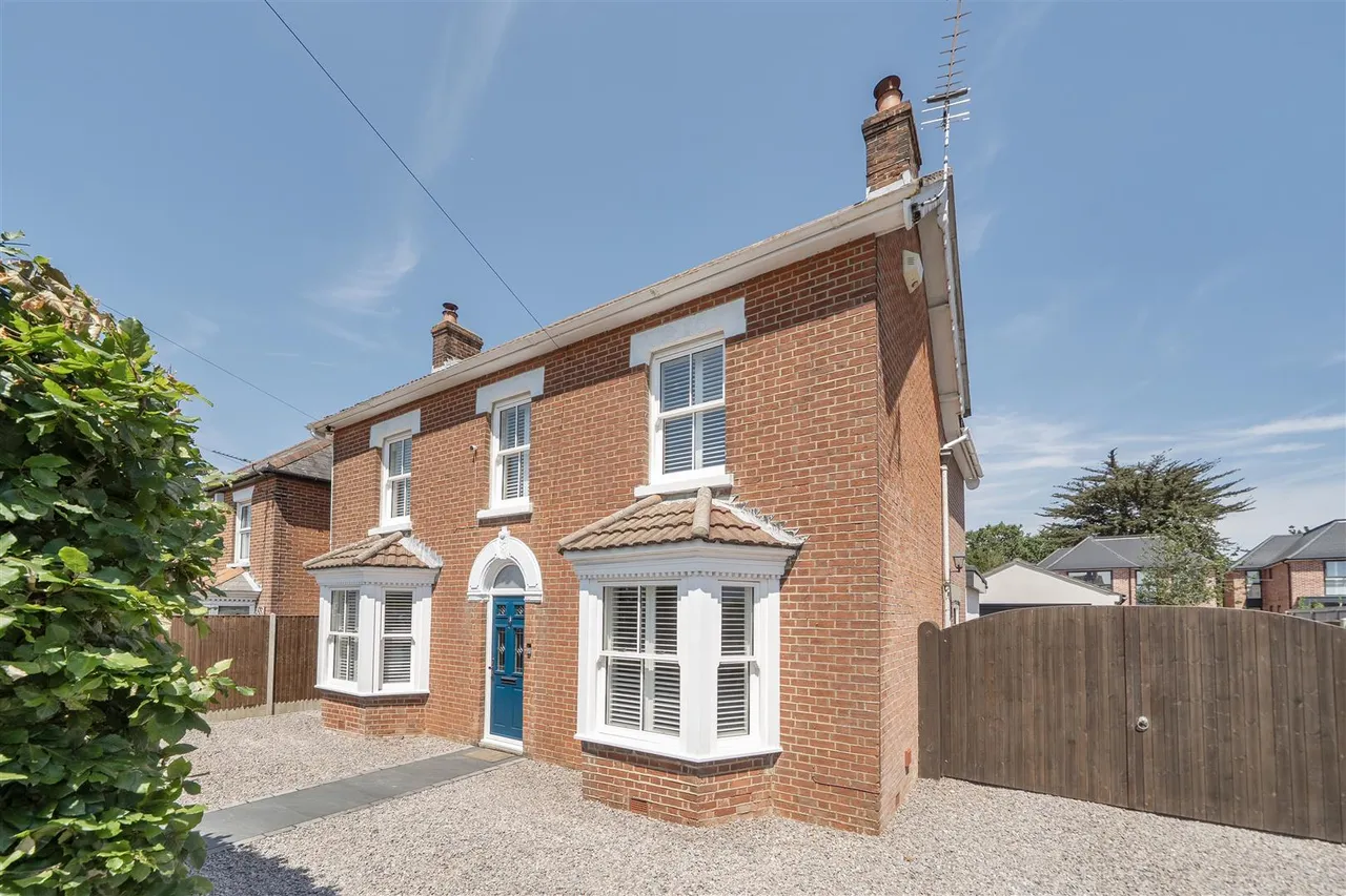 4 bed house for sale — Warsash Road, Warsash
