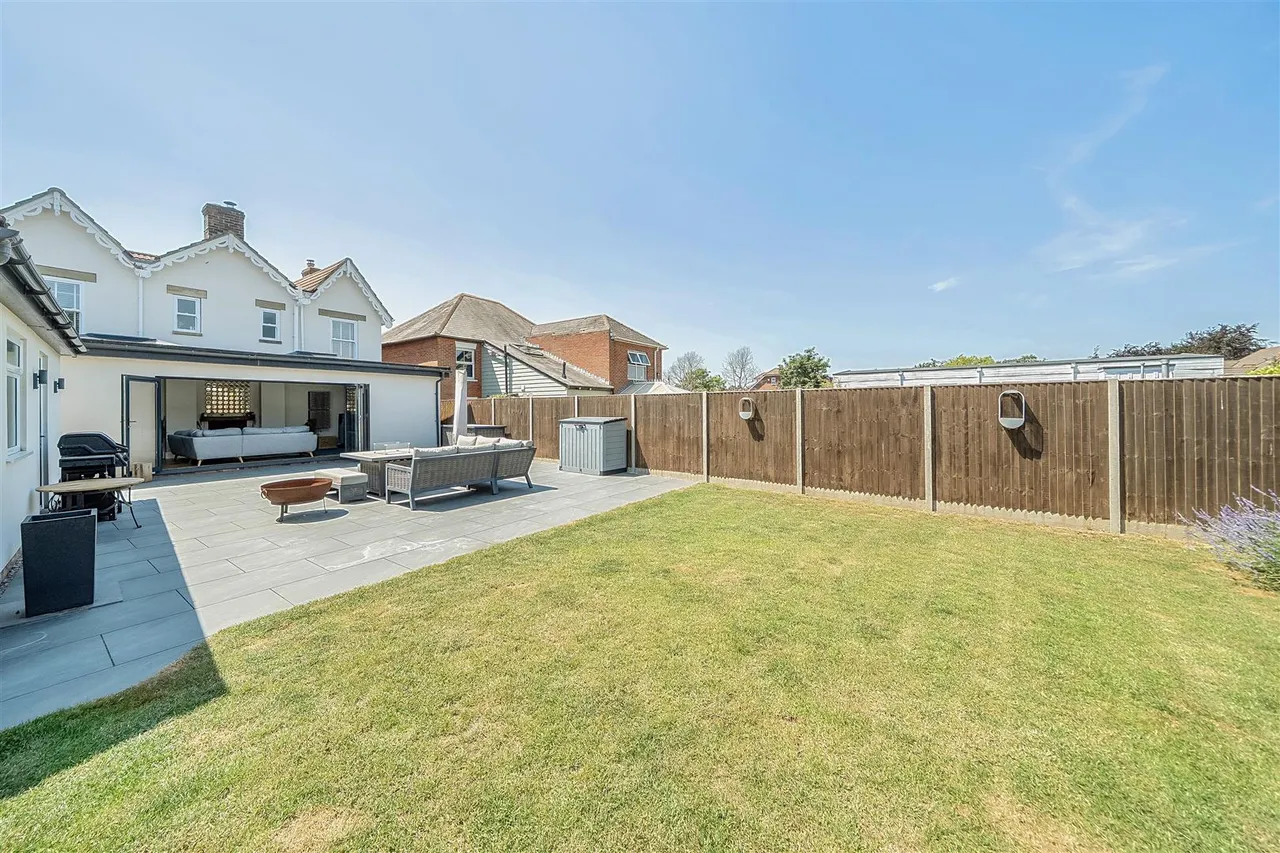 Warsash Road, Warsash, photo 20
