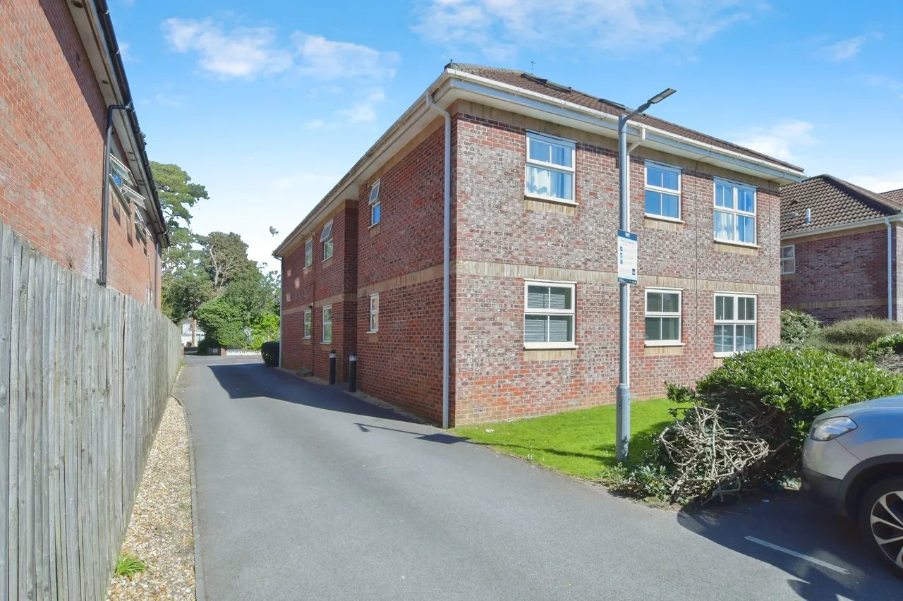 Richmond Park Road, Bournemouth, BH8, photo 14