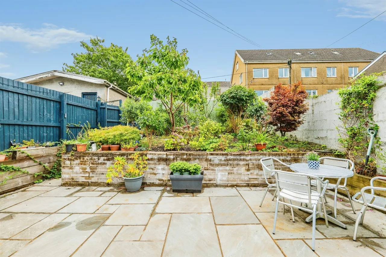 Ogwy Street, Bridgend, CF32, photo 3