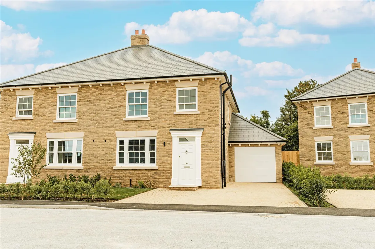 3 bed house for sale — Rose Hill, Ash, Canterbury, Kent, CT3 2HJ