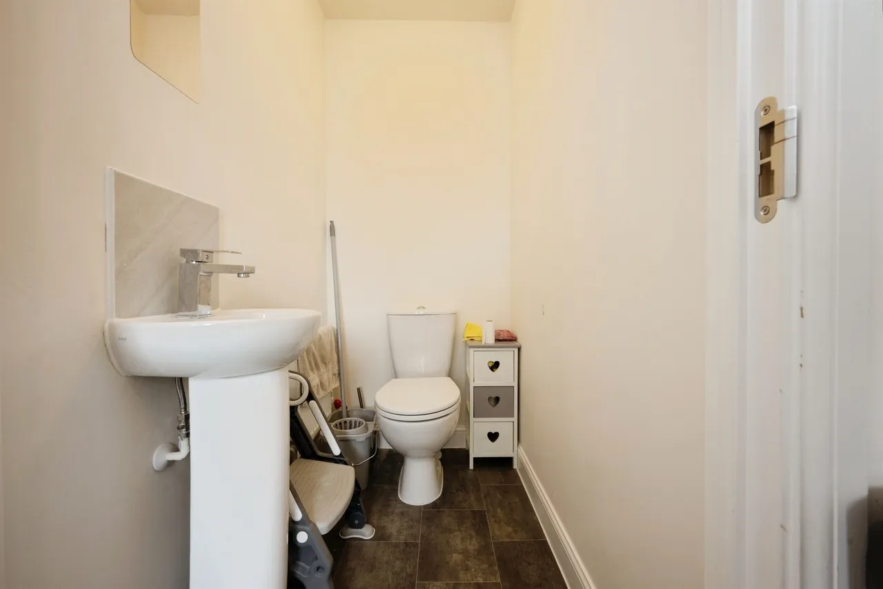 Brewery Lane, Broughton, HP22, photo 5