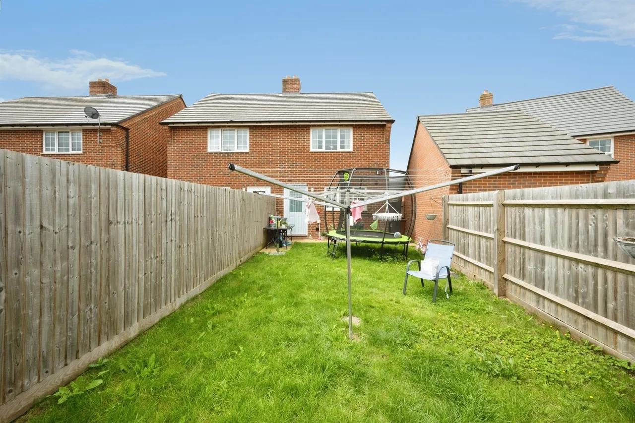 Brewery Lane, Broughton, HP22, photo 13