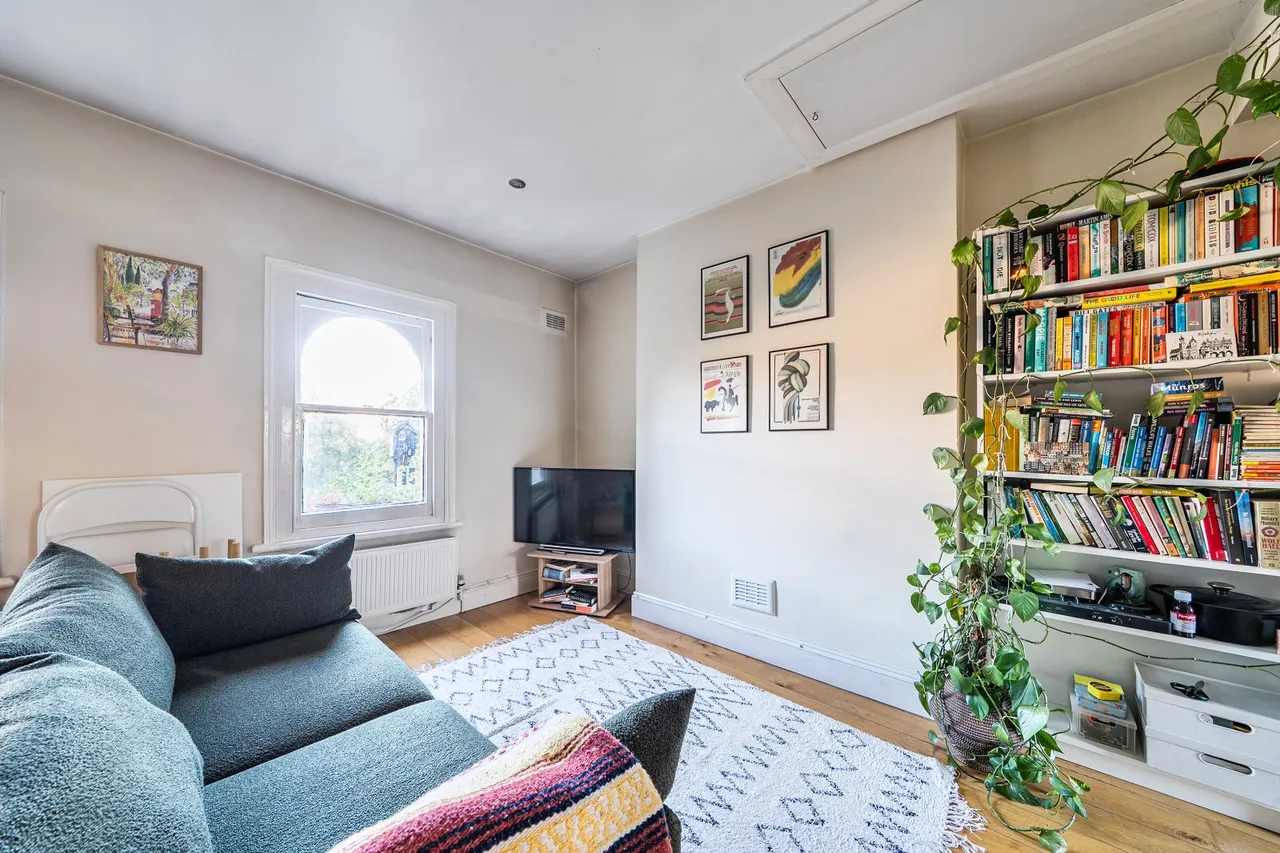 Vauxhall Grove, Vauxhall, SW8, photo 3