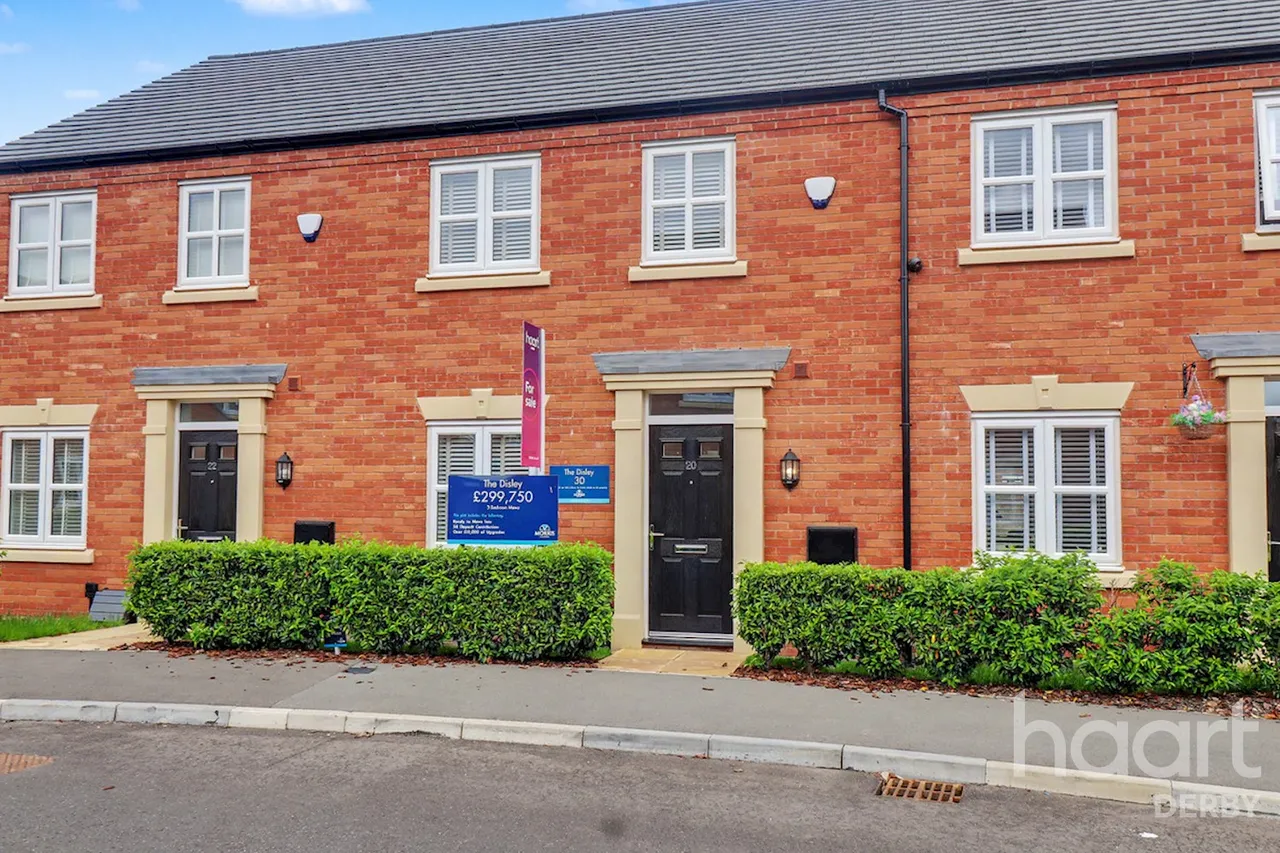 3 bed house for sale, Lucas Lane, Hilton, DE65