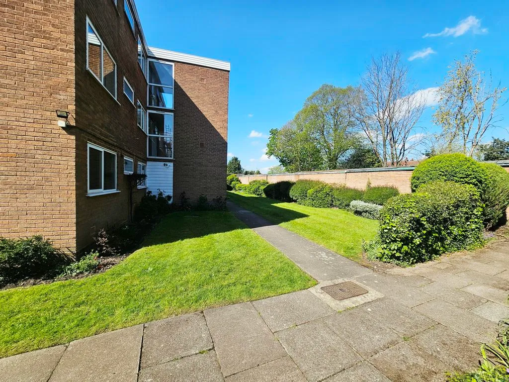 Moorfield Drive, Boldmere, B73, photo 17