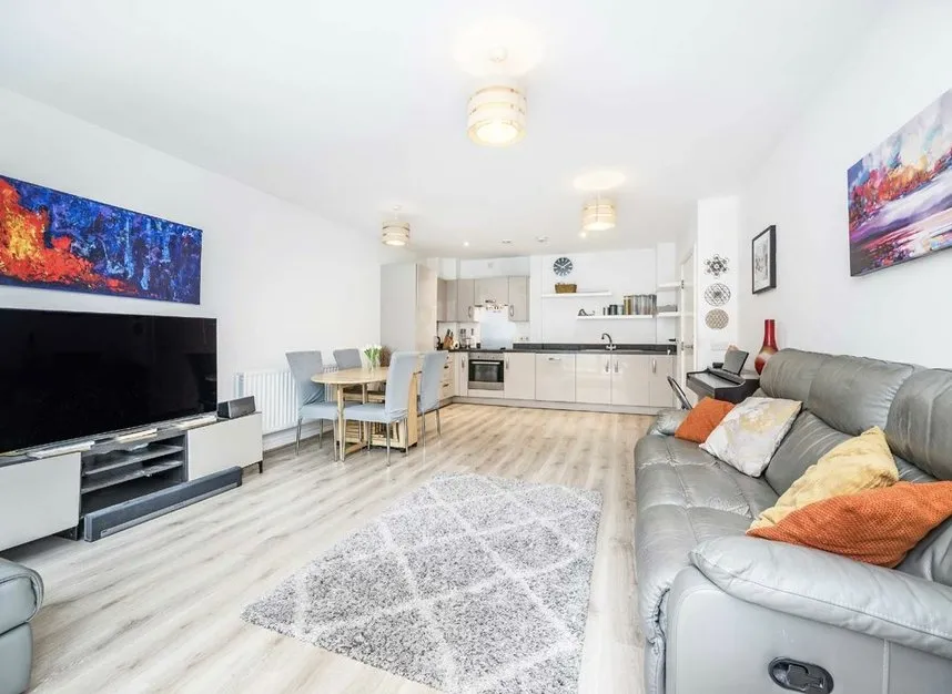Capitol Way, Colindale, NW9, photo 5