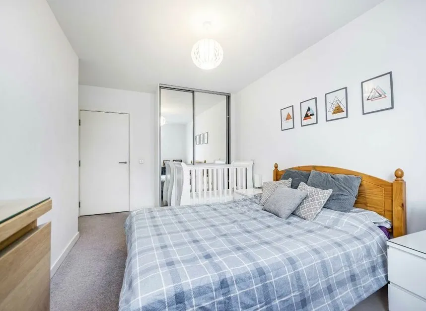 Capitol Way, Colindale, NW9, photo 6
