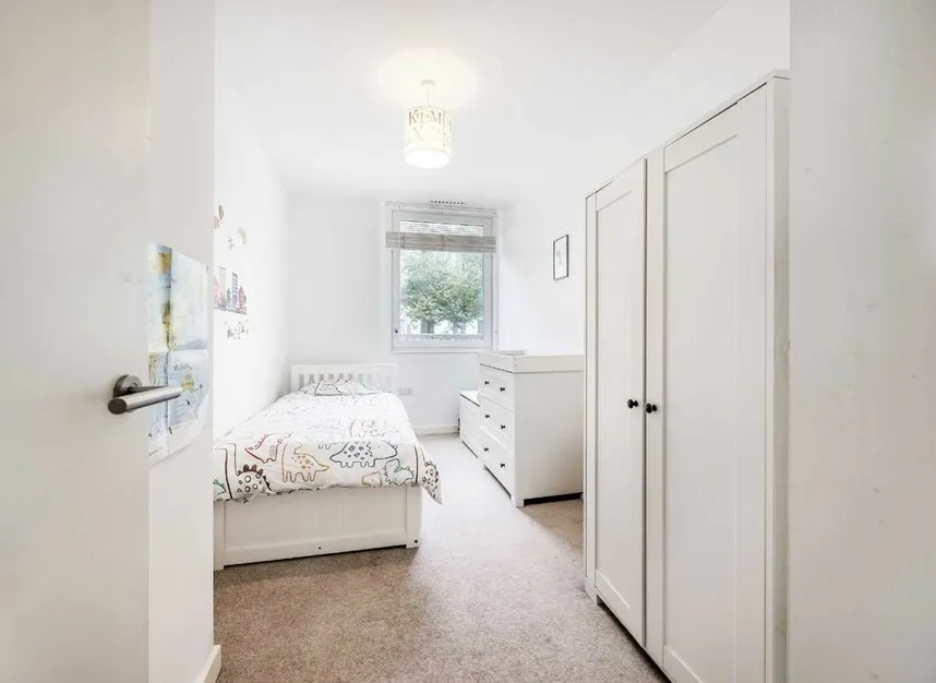 Capitol Way, Colindale, NW9, photo 7