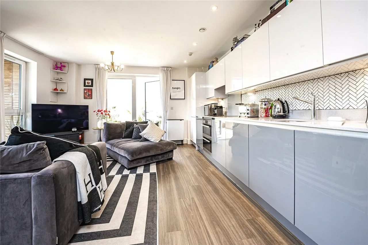 Lion Wharf Road, Old Isleworth, TW7, photo 5