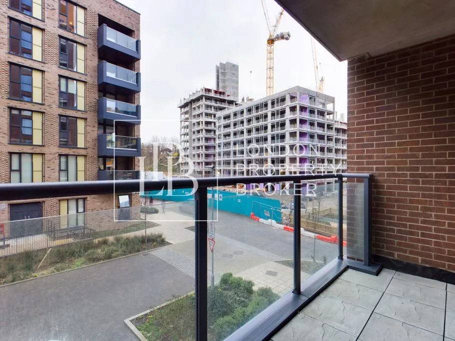 Larkwood Avenue, London, SE10, photo 9