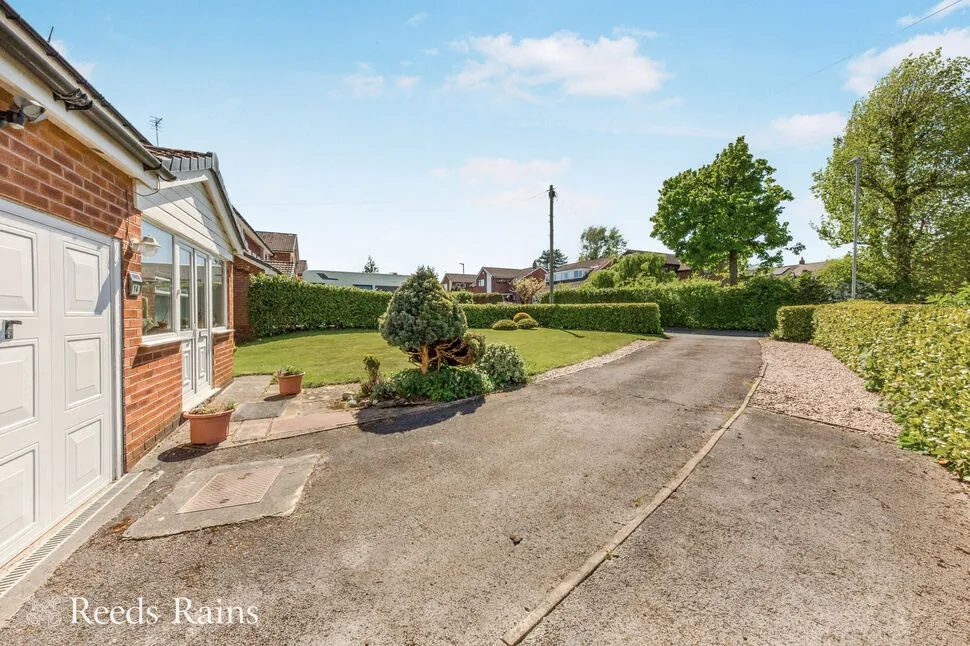 Grasmere, Macclesfield, SK11, photo 12