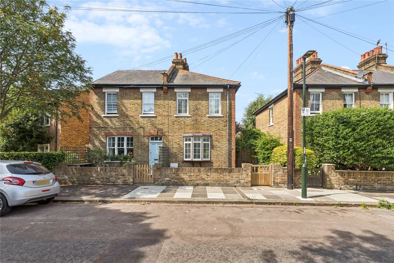 Limes Avenue, Barnes, SW13, photo 2