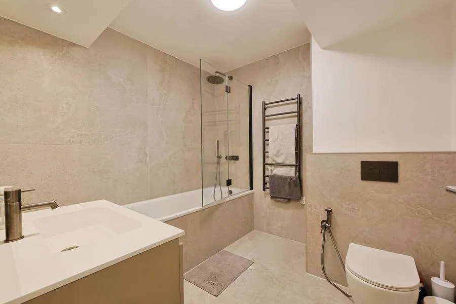 Finchley Road, London, NW8, photo 11