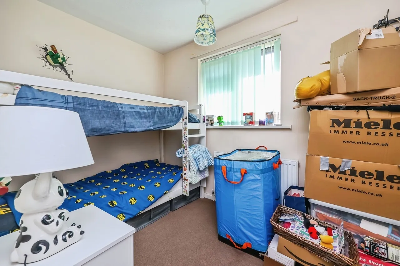 Farfield Avenue, Beeston, Nottingham, Nottinghamshire, NG9, photo 17