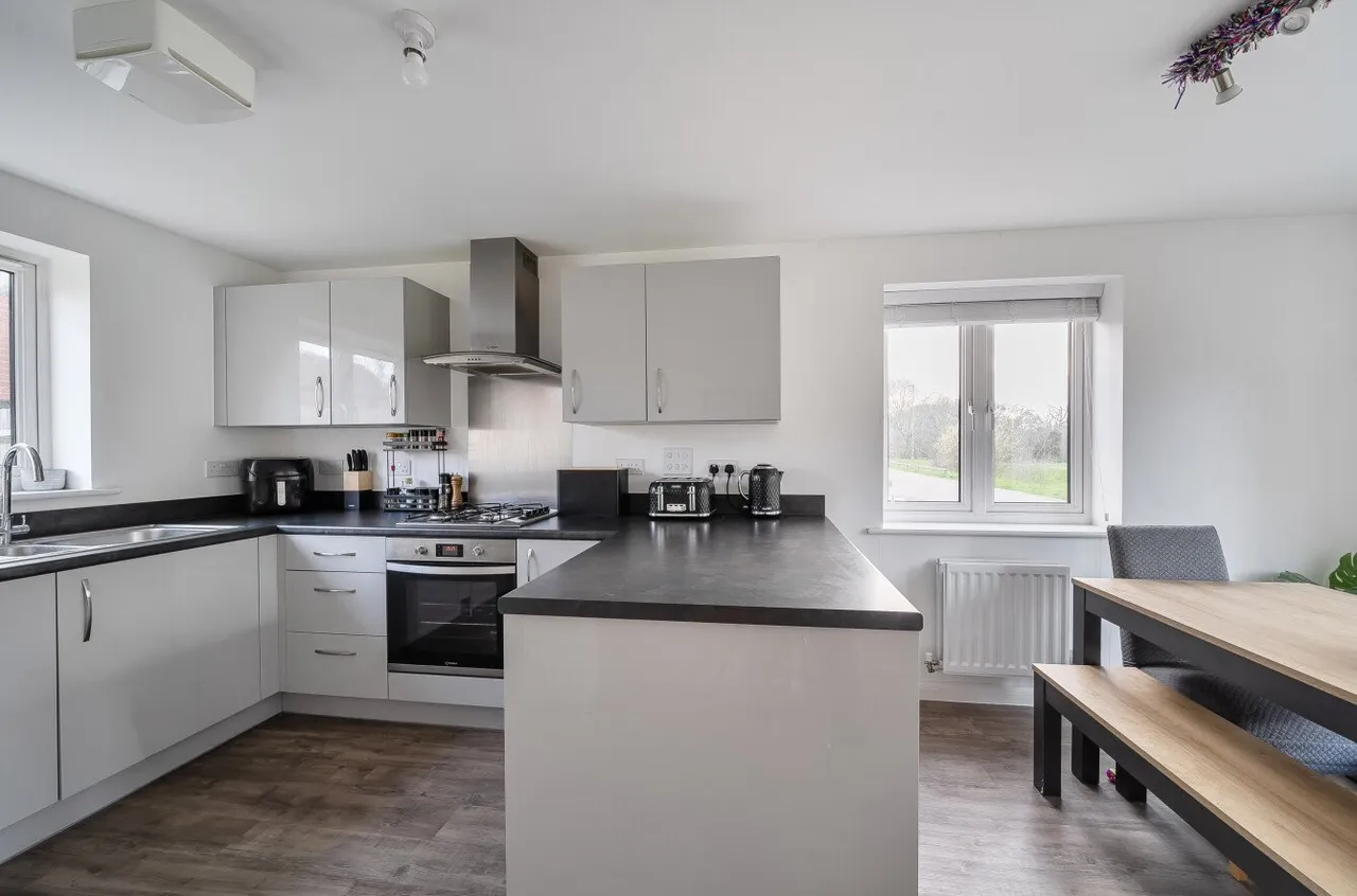 Cranesbill Road, Curbridge, SO30, photo 5