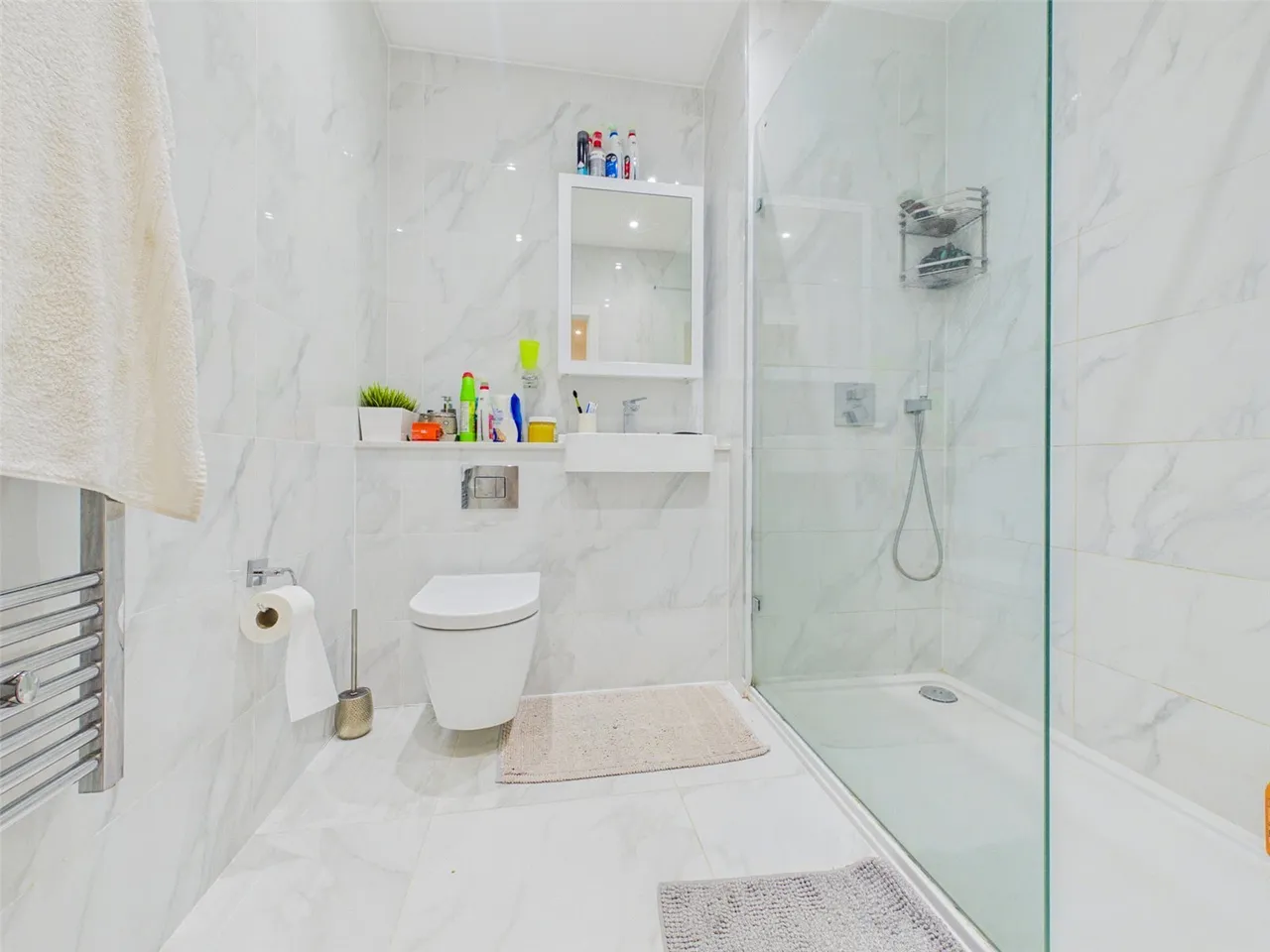 High Road, Ickenham, UB10, photo 7