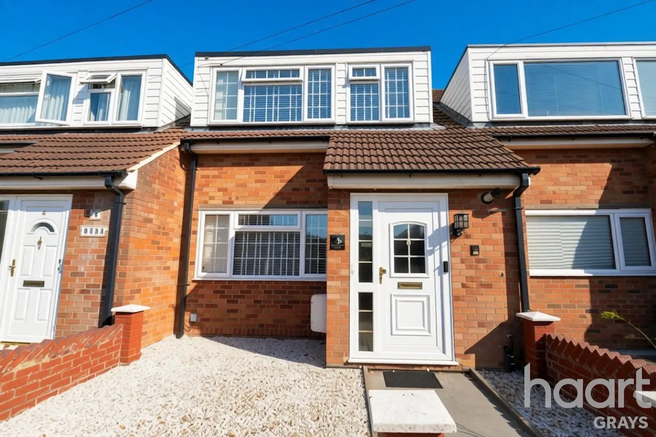 3 bed house for sale, Orwell, East Tilbury, RM18