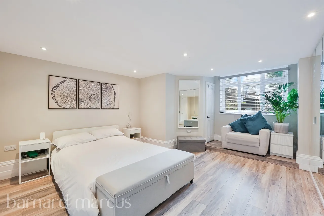 Knoll Road, Dorking, photo 5
