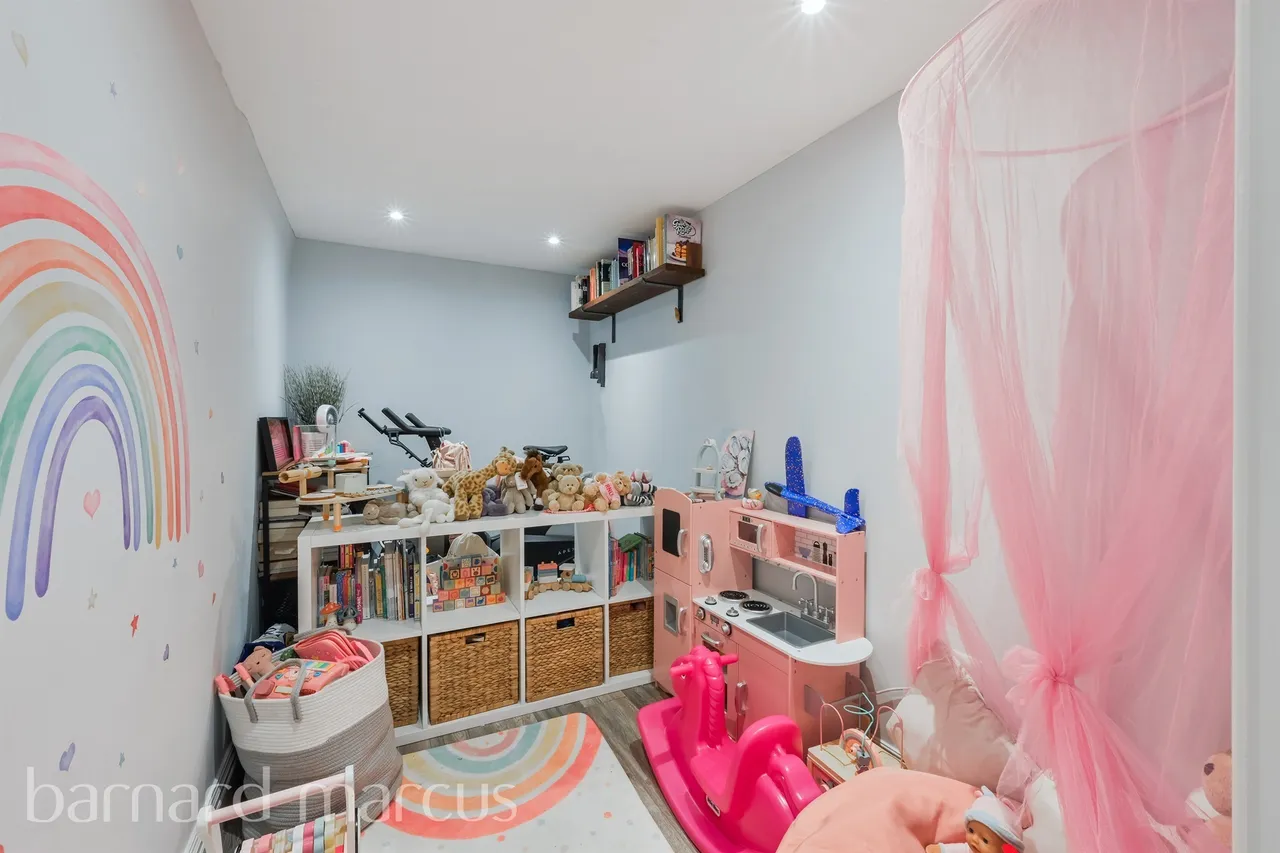 Knoll Road, Dorking, photo 6