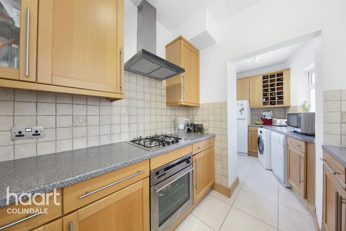 Hall Lane, NW4, photo 9