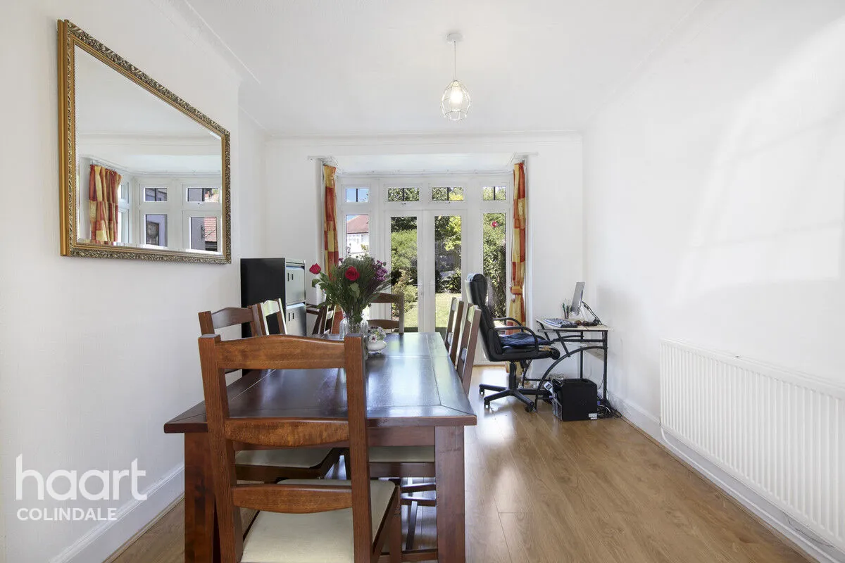 Hall Lane, NW4, photo 3