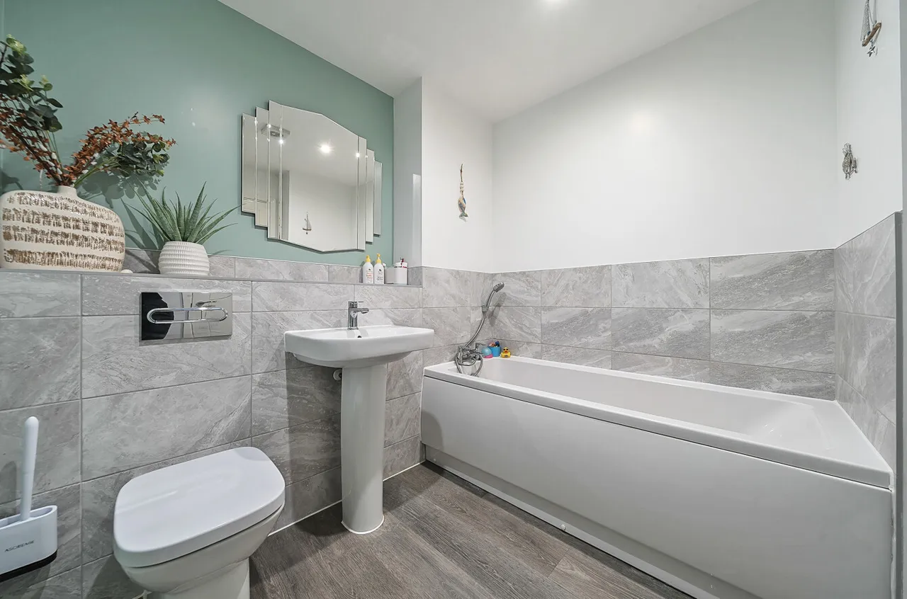 Brindley Road, Whiteley, PO15, photo 9