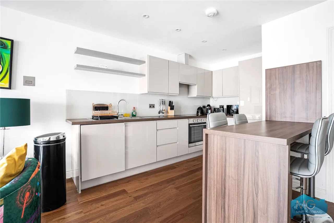 Kentish Town Road, Kentish Town, NW1, photo 12