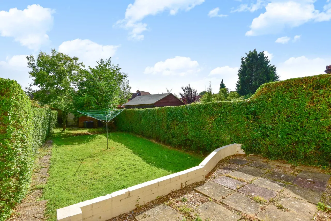 Raymond Crescent, Guildford, GU2 7SZ, photo 8