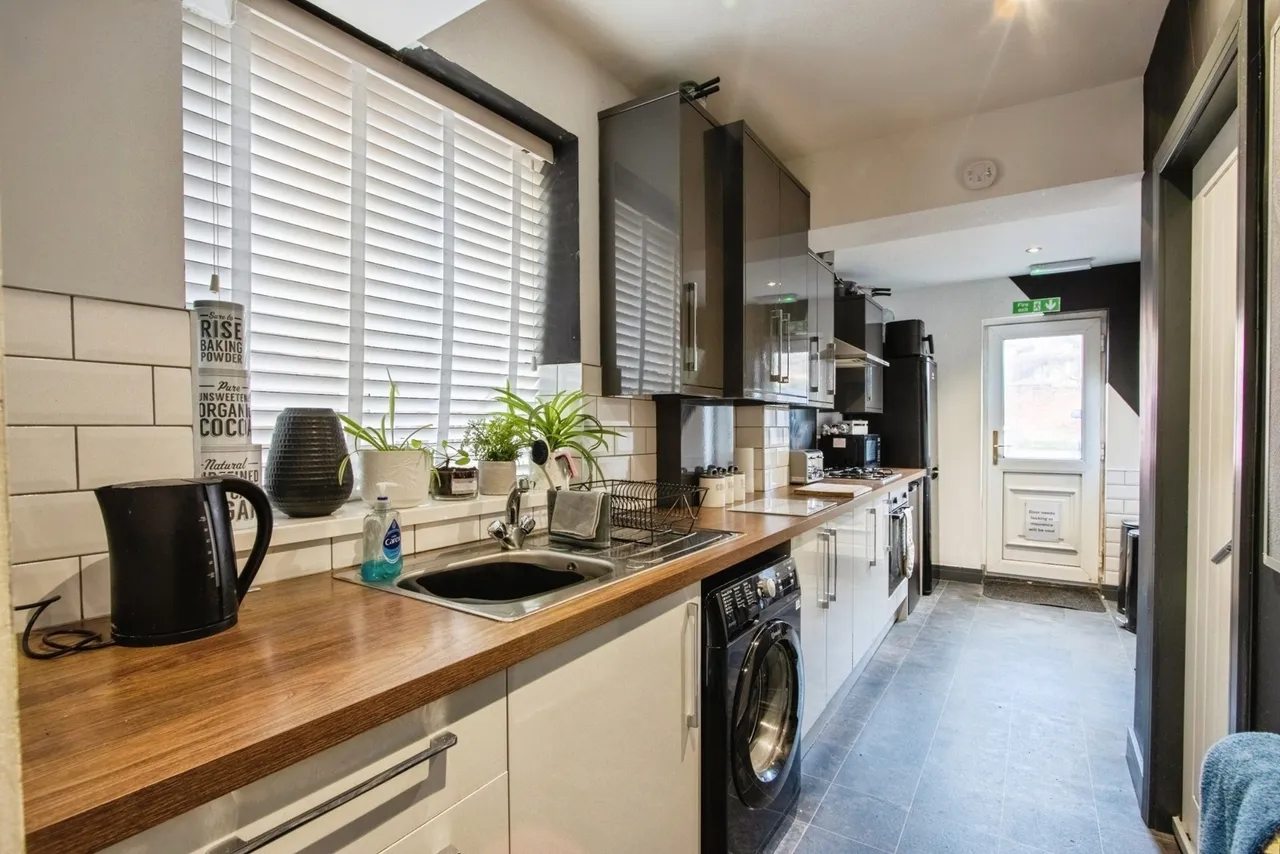 Balne Lane, Wakefield, West Yorkshire, WF2, photo 2