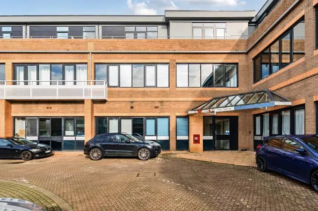Overbridge Square, Newbury, RG14, photo 18