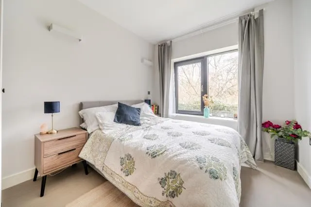 Overbridge Square, Newbury, RG14, photo 14