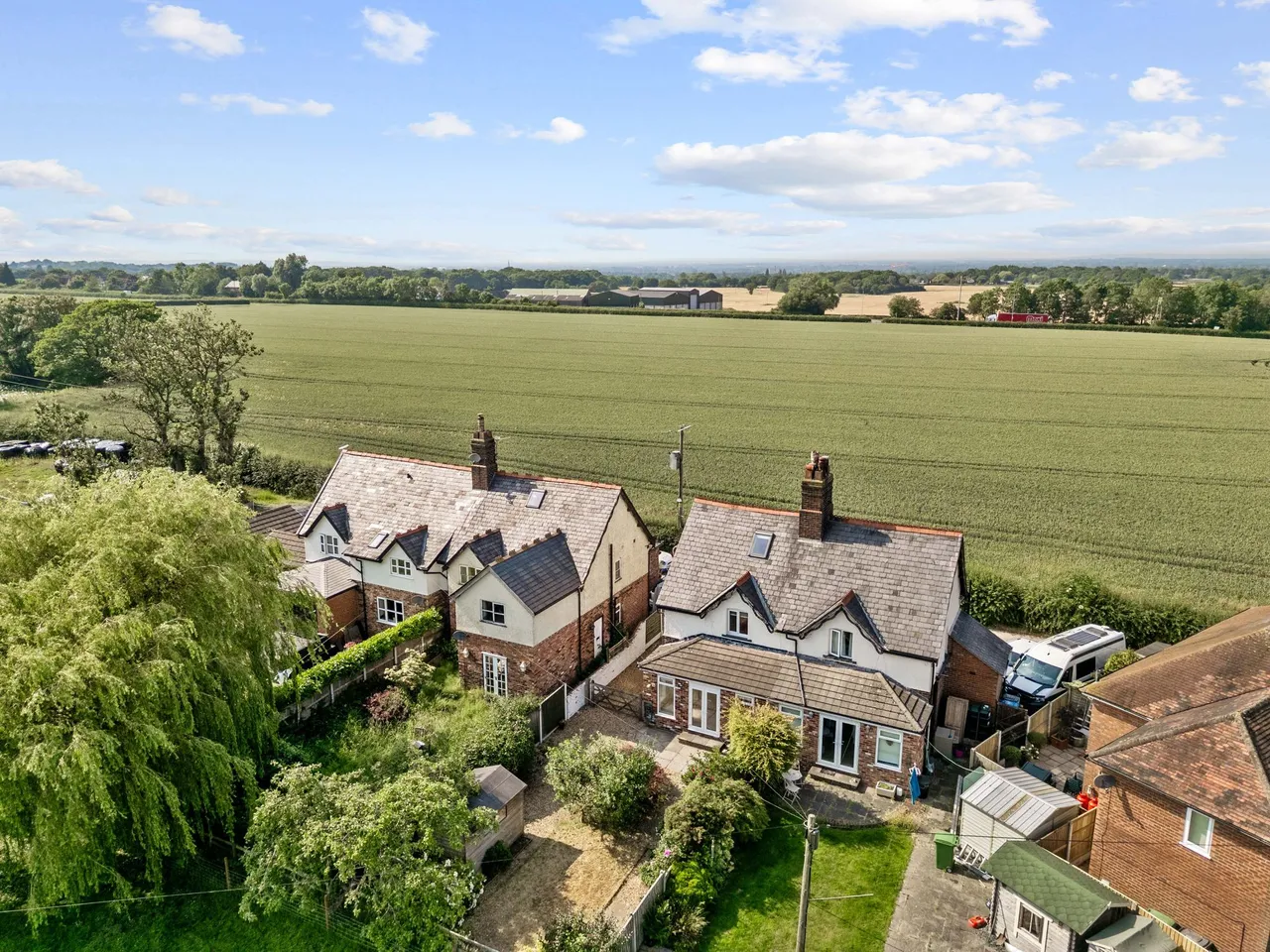 Cottages Cliff Lane, Grappenhall, WA4, photo 2
