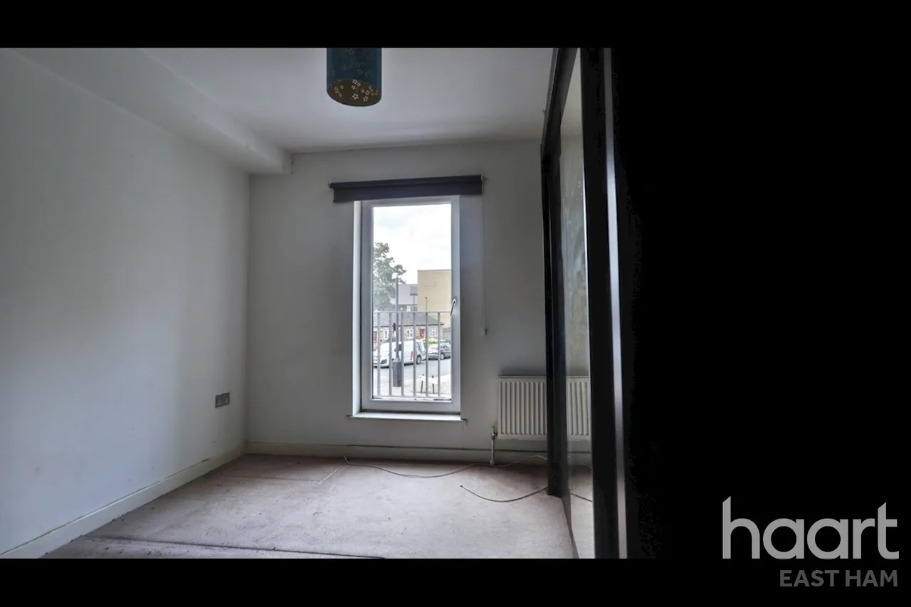 Walton Road, London, E12, photo 9