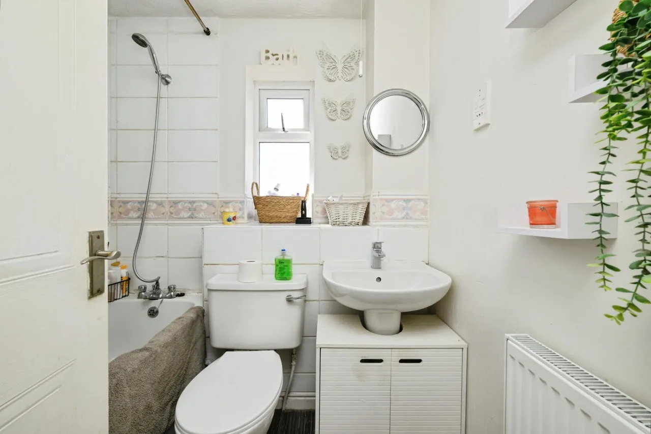 Coltsfoot Drive, Peterborough, PE2, photo 11