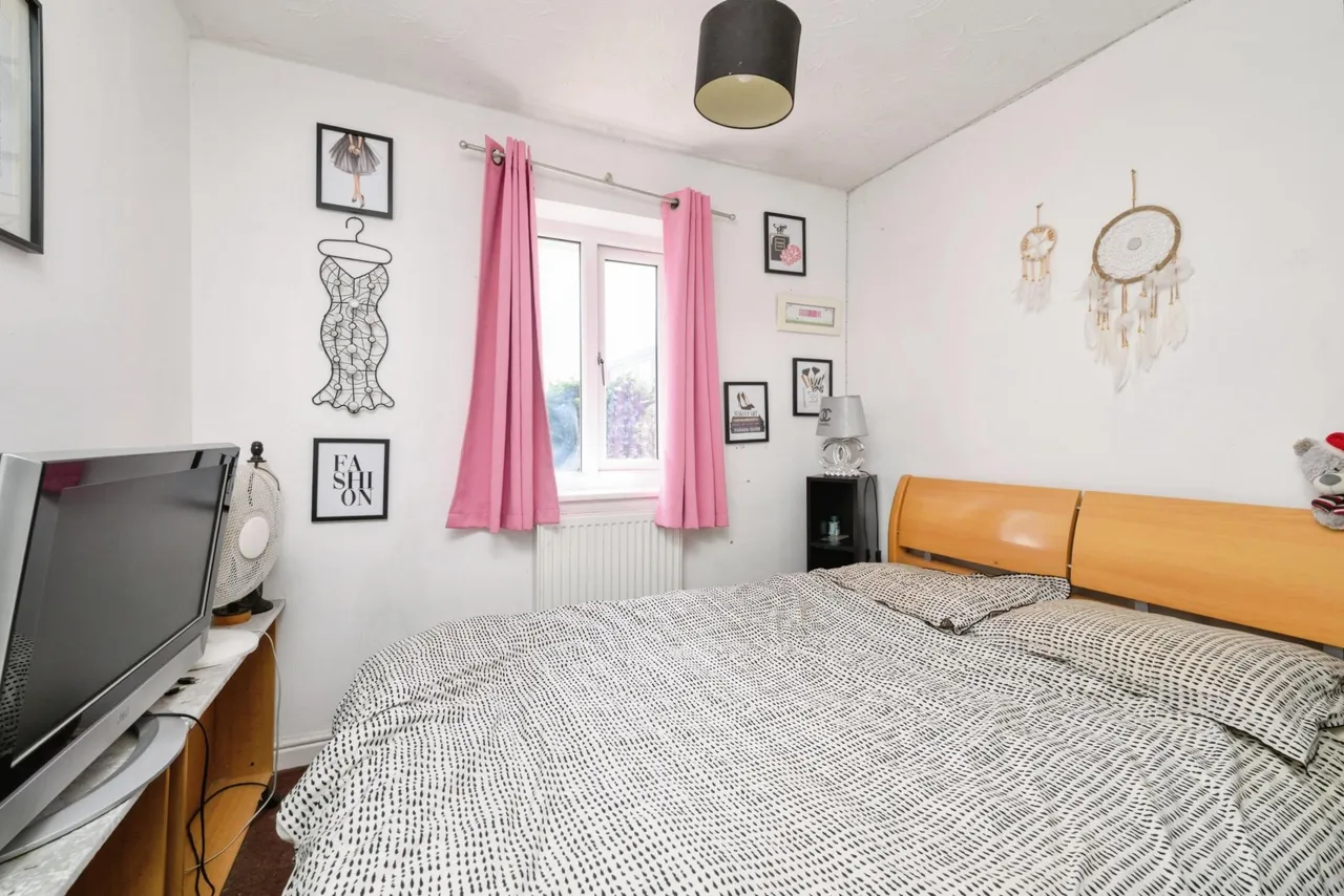 Coltsfoot Drive, Peterborough, PE2, photo 8