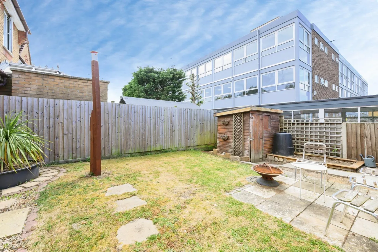 Coltsfoot Drive, Peterborough, PE2, photo 15