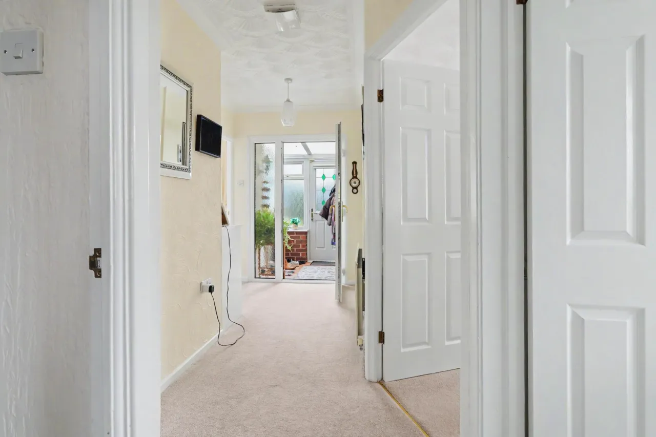 Sandown Road, Crewe, photo 13