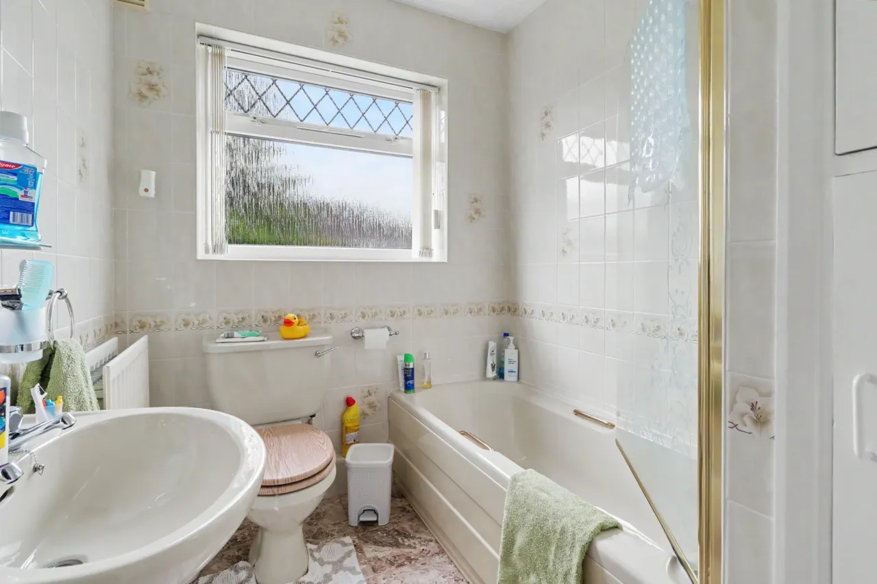 Sandown Road, Crewe, photo 19