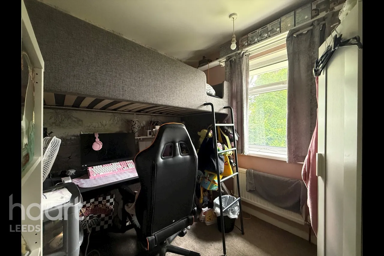 Shirley Crescent, Bradford, BD12, photo 6