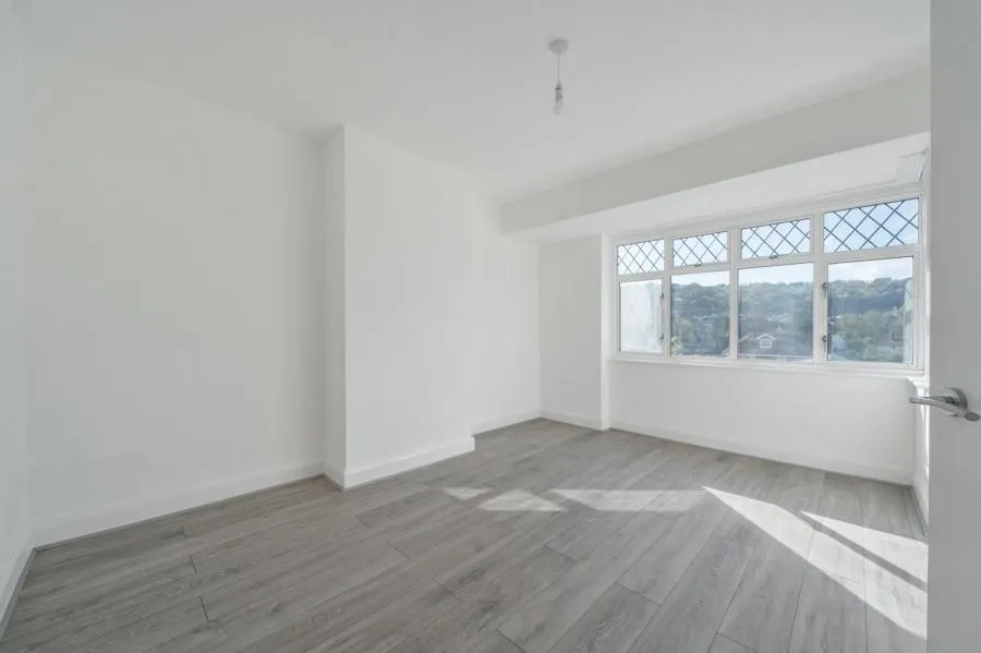 London Road, High Wycombe, HP11, photo 13
