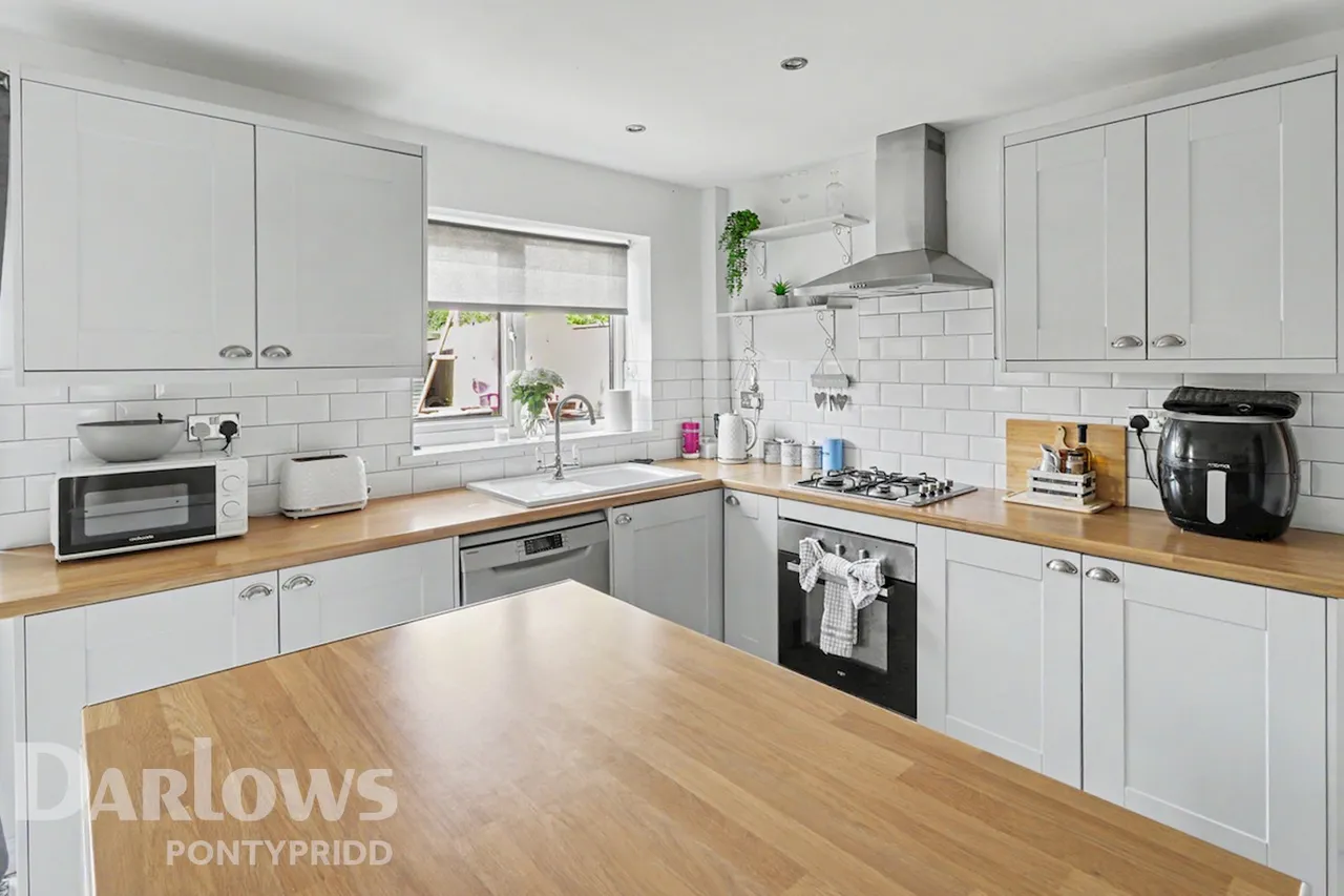 Springfield Terrace, Pontypridd, photo 10