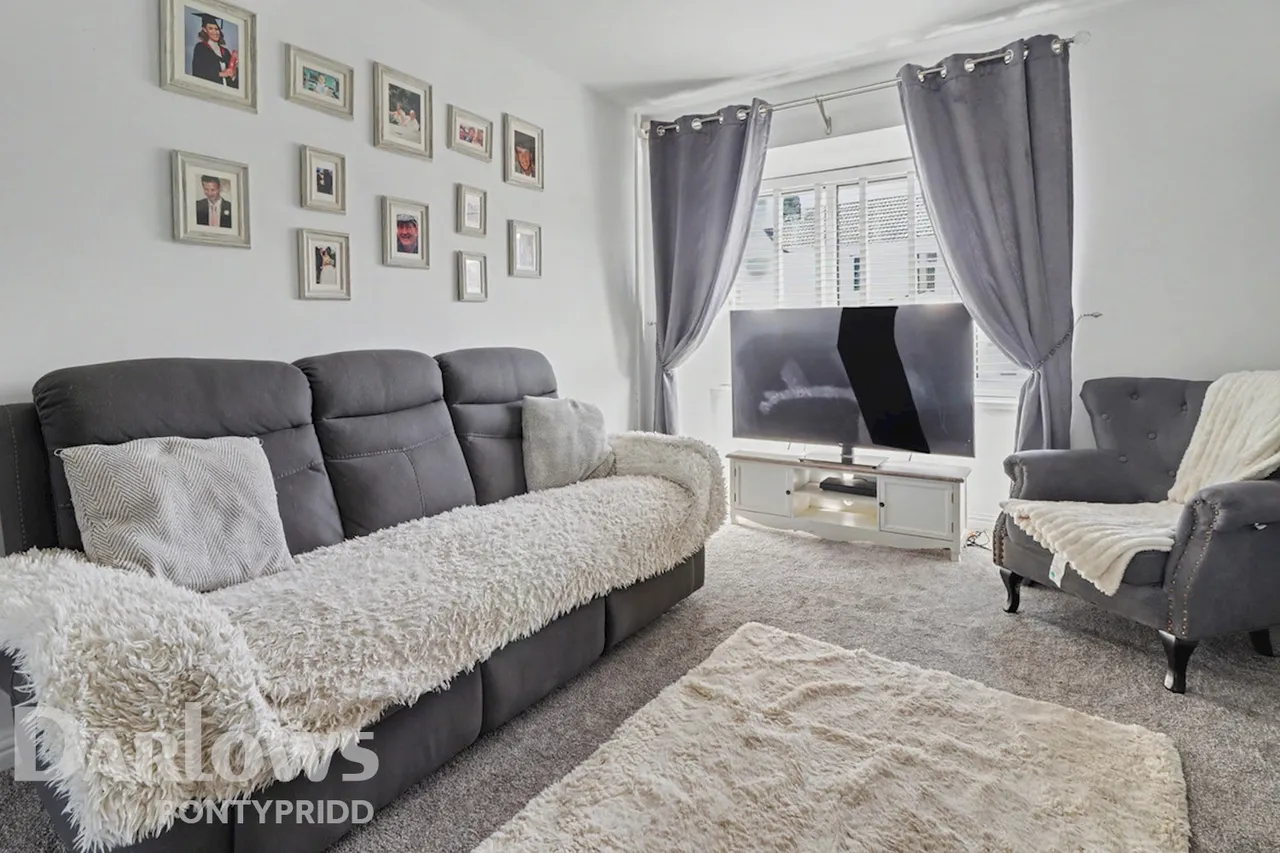 Springfield Terrace, Pontypridd, photo 5