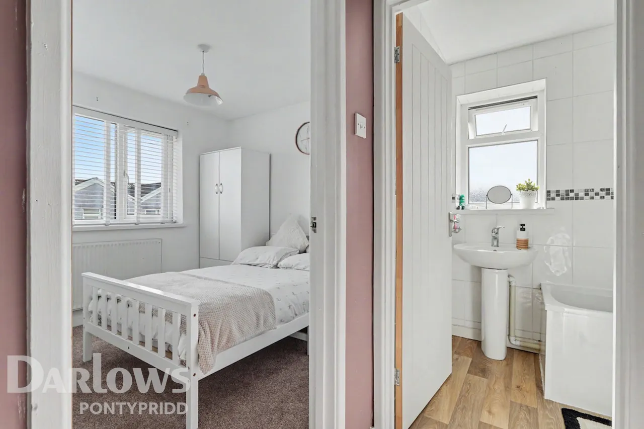 Springfield Terrace, Pontypridd, photo 21