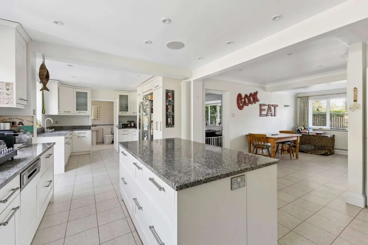 The Climb, Rickmansworth, Hertfordshire, WD3 4DX, photo 4
